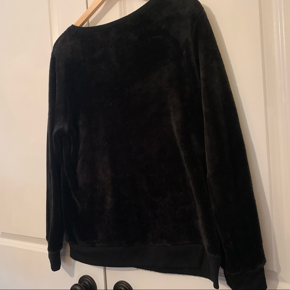 Thick Plush Black Sweater - Picture 6 of 8